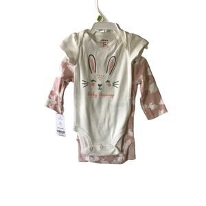Carters 3 Piece Infant Set Size 3 months